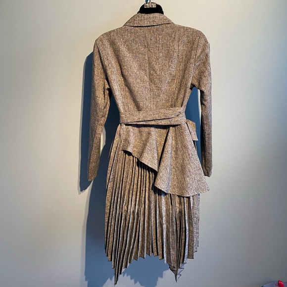 HOST PICK💥NWOT No brand name Unique wrap dress - Picture 5 of 6